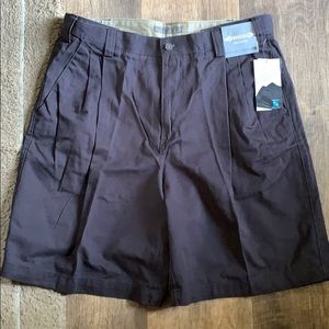 Geoffrey Beene Shorts. Size 34. NWT